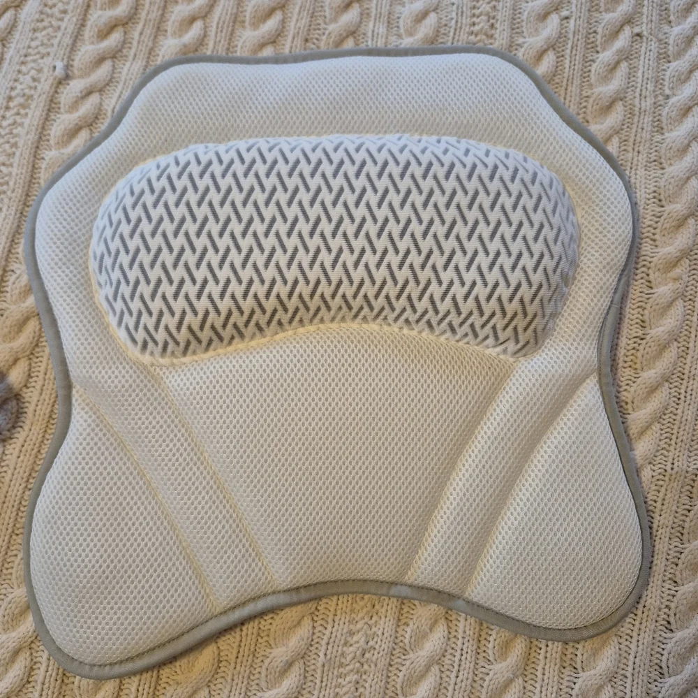 2pc. New Bath Pillows Bundle